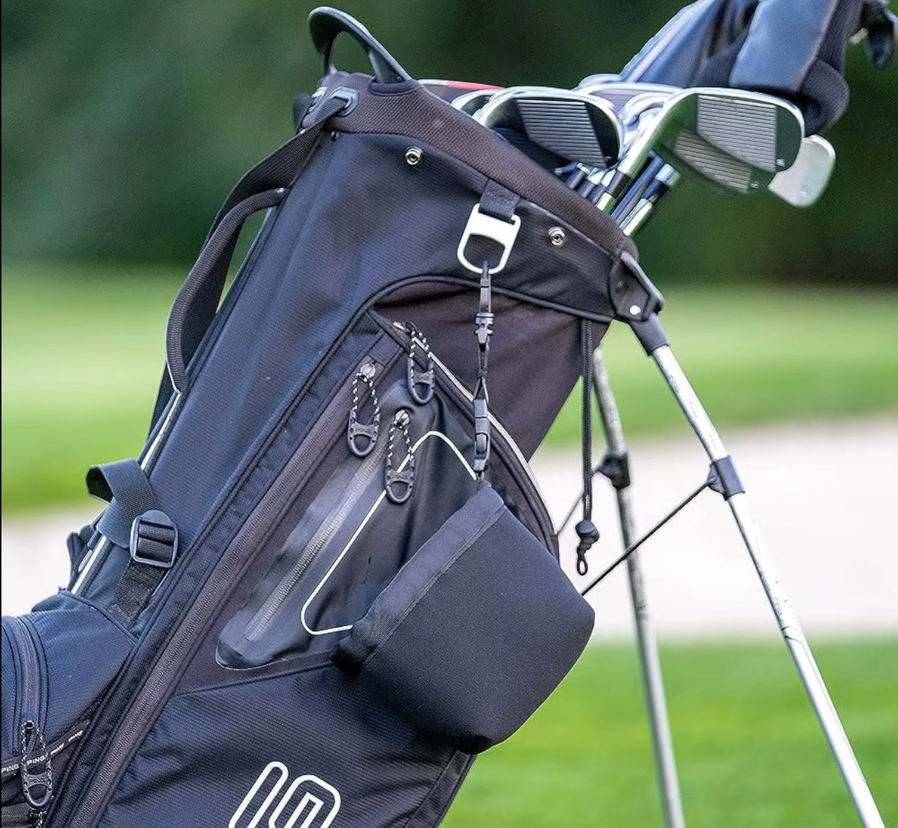 Golf Ball & Club Cleaner Pouch - Portable Cleaning Bag with Clip